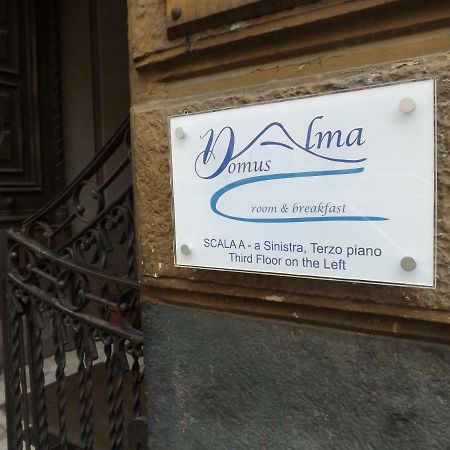 Bed and Breakfast Domus Alma Nápoles Exterior foto