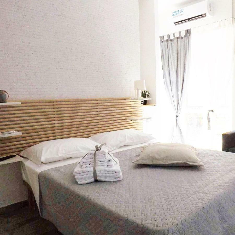 Bed and Breakfast Domus Alma Nápoles Exterior foto